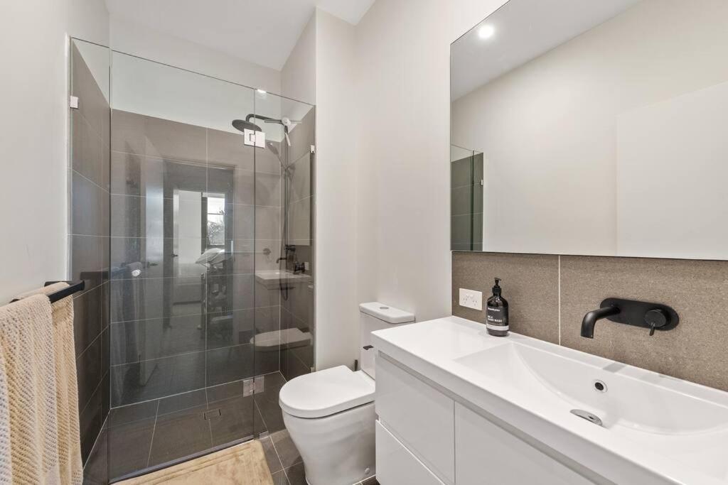 Апартаменты Great Located Unit/Private Balcony, Pool,Gym,Parking Брисбен Экстерьер фото